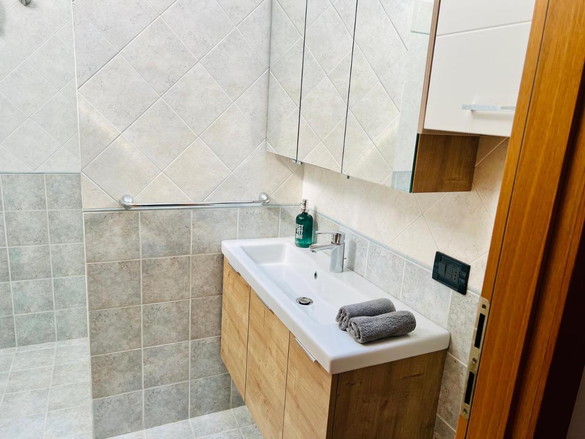 Suite And Pool Castion Veronese エクステリア 写真